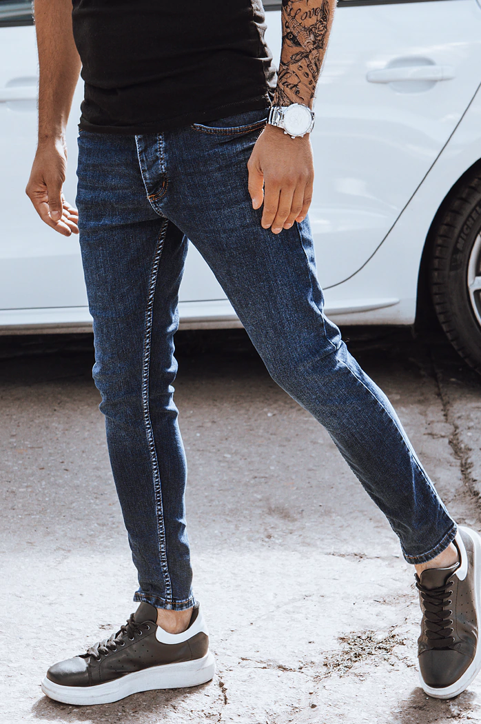 Spodnie jeansowe dla panów – jak je dobrać?